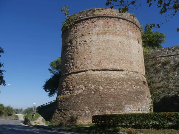 Hradby Věžemi Hradbami Které Obklopují Staré Město San Gimignano — Stock fotografie