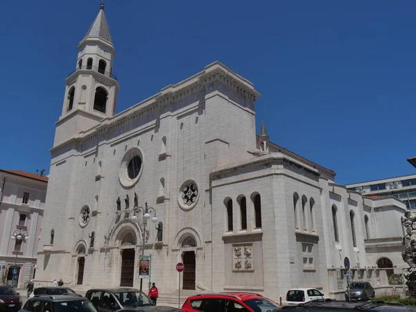 Facade Cetteo Cathedral Pescara Made White Stone Three Entrance Portals — Stock Photo, Image