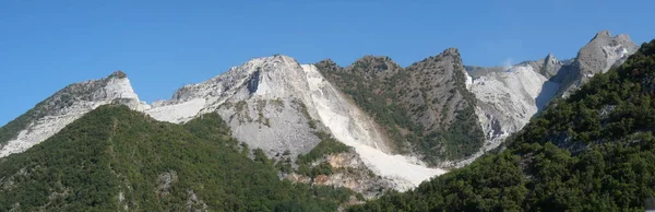 Panorama Sobre Cuenca Cantera Mármol Miseglia Entre Verde Las Montañas — Foto de Stock