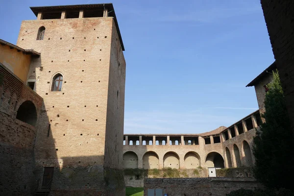 Castillo Sforza Imola Patio Interior Con Torre Las Pasarelas Patrulla — Foto de Stock