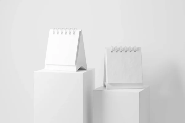 Mini Desk Calendar White Blank 3D Rendering Mockup — Stock Photo, Image