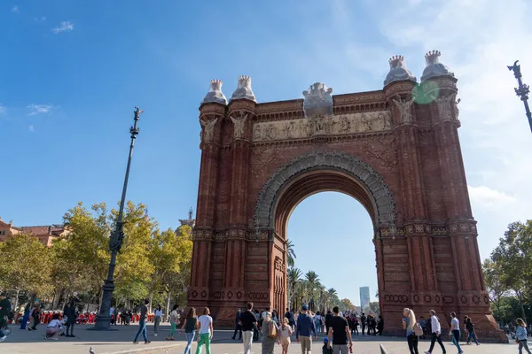 Barselona, Katalonya, İspanya - 10.31.2021: Barcelona 'da Zafer Takı
