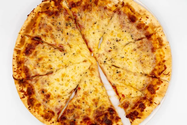 Πίτσα Τυρί Φέτες Στο Φως Φόντο — Φωτογραφία Αρχείου