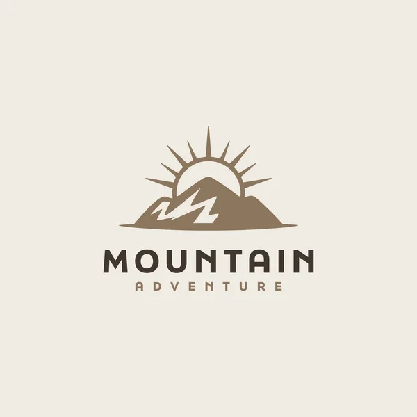 Górskie Słoneczne Promienie Mount Peak Hill Widok Krajobrazu Przyrody Dla — Wektor stockowy