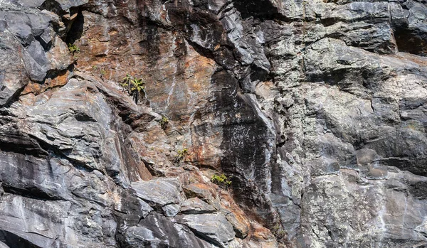 Nature Abstract Muster Aus Rissen Und Spalten Einer Massiven Felswand — Stockfoto