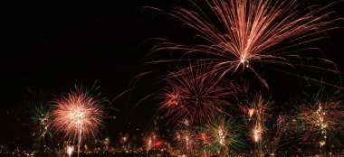 Yeni yıl arifesi fireworks uygulamasında şehir arequipa, peru
