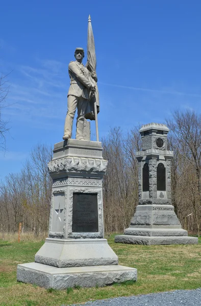 125. Pennsylvania und 34. New York Infanterie Denkmäler - Antietam nationales Schlachtfeld, Maryland — Stockfoto