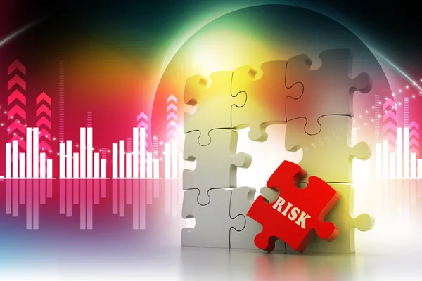 Финансовая концепция: риск на красной части головоломки — стоковое фото
