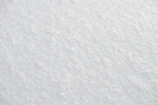 冬の日にはふわふわの雪のドリフトの表面 — ストック写真