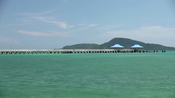 Stranden på ön phuket. Thailand — Stockvideo