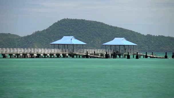 Stranden på ön phuket. Thailand — Stockvideo