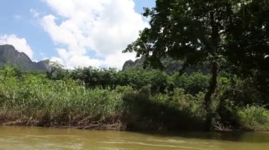 Tayland. Nehri rafting