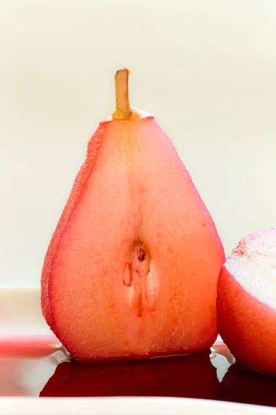 Zonnige pear — Stockfoto