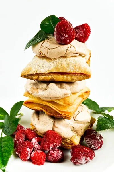 Pastry and berries — Stock Photo, Image