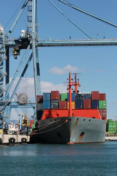 Container ship in port — Stock Photo, Image