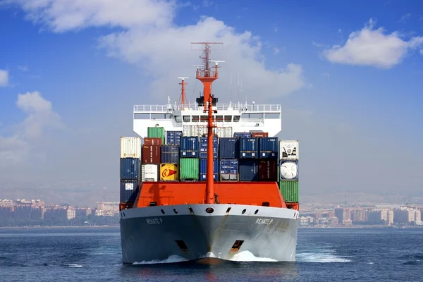 Container schip zeilen — Stockfoto