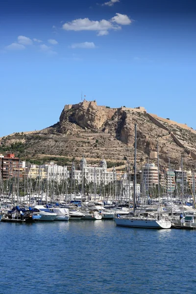 Puerto y fortaleza de Alicante —  Fotos de Stock
