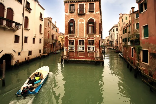 Hermosos canales de Venecia — Foto de Stock