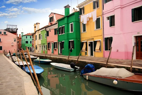 Canals and streets of Burano island — Stock Photo, Image