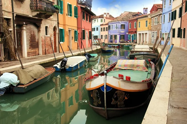 kanallar ve sokakları, burano Adası