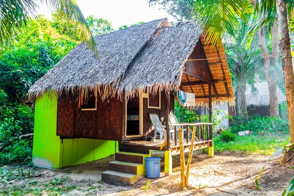 Soluppgång Thailändsk Badort Med Stugor Trä Stugor Stugor Det Tropiska — Stockfoto