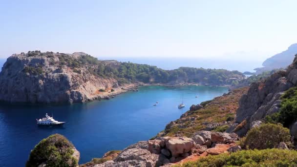 Anthony Quinn Bay Mit Türkisklarem Wasser Faliraki Auf Rhodos Griechenland — Stockvideo