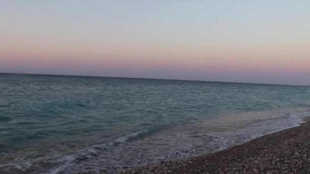 ロードス島のIalysosビーチで最も美しい夕日の虹色ギリシャ — ストック動画