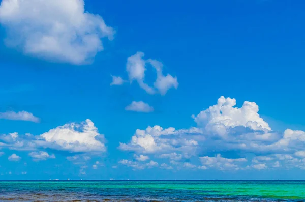 Tropická Mexická Pláž Průzračnou Tyrkysově Modrou Vodou Výhledem Ostrov Cozumel — Stock fotografie