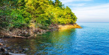 Khao Lak Phang-nga Tayland 'daki Lam ru Lamru Milli Parkı' nın muhteşem sahil manzarası ve manzarası..