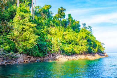 Khao Lak Phang-nga Tayland 'daki Lam ru Lamru Milli Parkı' nın muhteşem sahil manzarası ve manzarası..