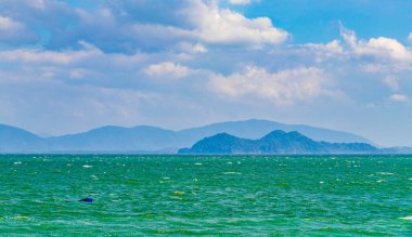 Ranong Tayland 'da Tropik Cennet Adaları Koh Chang Koh Phayam Ko Thalu Ko Pho Ko Fai Mai manzara manzarası.