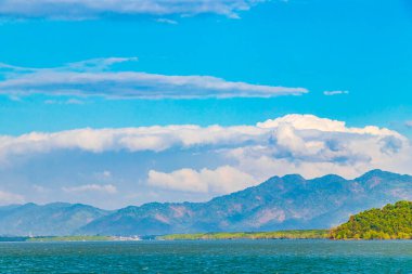 Ranong Tayland 'da Tropik Cennet Adaları Koh Chang Koh Phayam Ko Thalu Ko Pho Ko Fai Mai manzara manzarası.