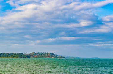 Tanintharyi Myanmar Birma 'daki Tropik Cennet Adası Pulo Ru ve Kawthaung manzara manzarası.