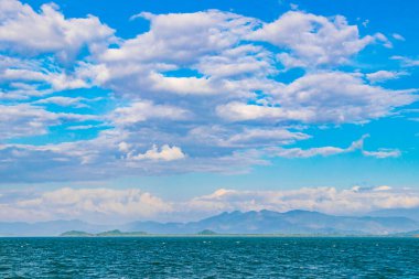 Ranong Tayland 'da Tropik Cennet Adaları Koh Chang Koh Phayam Ko Thalu Ko Pho Ko Fai Mai manzara manzarası.