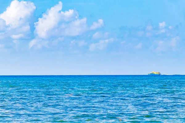 Båtar Färja Och Båtar Tropiska Mexikanska Stranden Panorama Utsikt Med — Stockfoto
