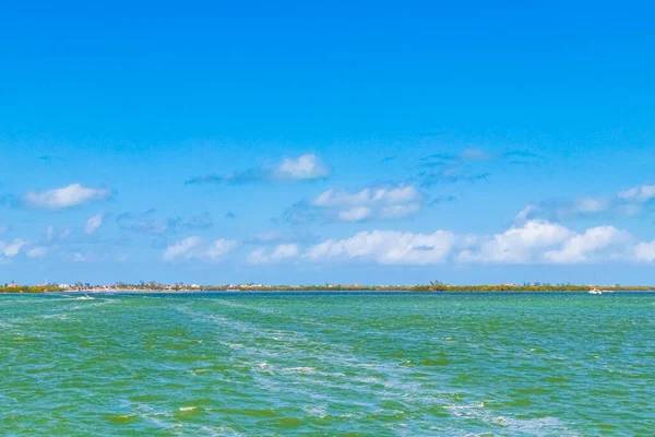 Panorama Vista Paisagem Bela Ilha Holbox Com Porto Aldeia Água — Fotografia de Stock
