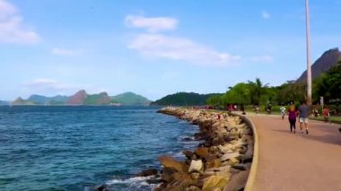 Rio de Janeiro Brezilya 18 numara. Ekim 2020 Flamengo Plajı Doğal deniz manzarası ve şehir manzarası Guanabara Körfezi Flamengo Rio de Janeiro Brezilya.