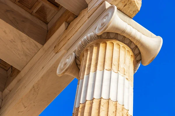 Détails Figures Sculptures Colonnes Acropole Athènes Avec Des Ruines Étonnantes — Photo