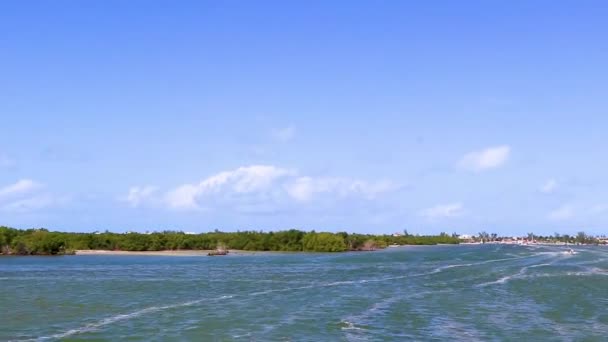 Panoráma Táj Kilátás Gyönyörű Holbox Sziget Falu Kikötő Türkiz Víz — Stock videók