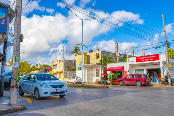 Playa Del Carmen Mexico 2022年2月墨西哥路易斯 多纳尔多 科罗西奥 普拉亚 德尔卡门的典型街道和城市景观 — 图库照片