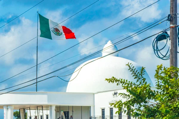 Puerto Aventuras México Febrero 2022 Bandera Roja Blanca Verde Mexicana —  Fotos de Stock