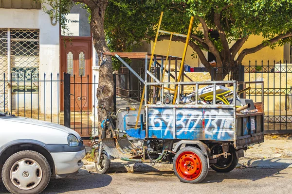 Athens Greece October 2018 Typical Street Road Buildings Cars Palm — Stock Photo, Image