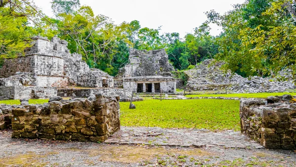 Antico Sito Maya Con Rovine Del Tempio Piramidi Manufatti Nella — Foto Stock