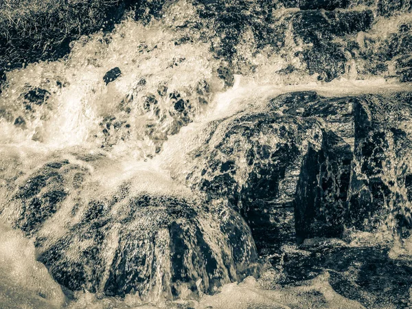 Starý Černobílý Obrázek Úžasné Veslehodn Horského Vrcholu Řeky Sněhu Létě — Stock fotografie