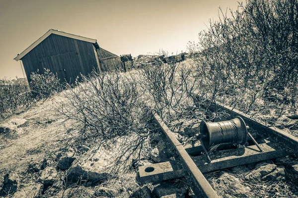 Antigua Imagen Blanco Negro Viejos Rieles Que Conducen Agua Del — Foto de Stock