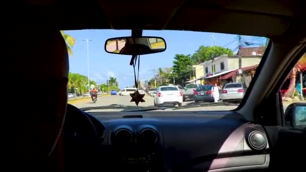 Tulum Mexico Únor 2022 Jízda Přes Typické Barevné Ulice Silnice — Stock video