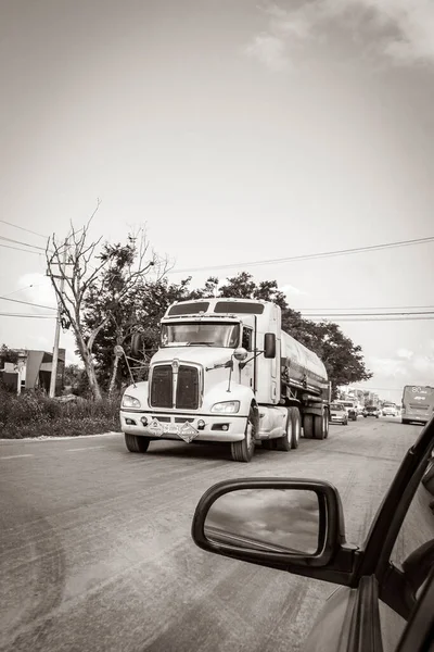 Tulum México Fevereiro 2022 Foto Preto Branco Velho Caminhões Caminhão — Fotografia de Stock