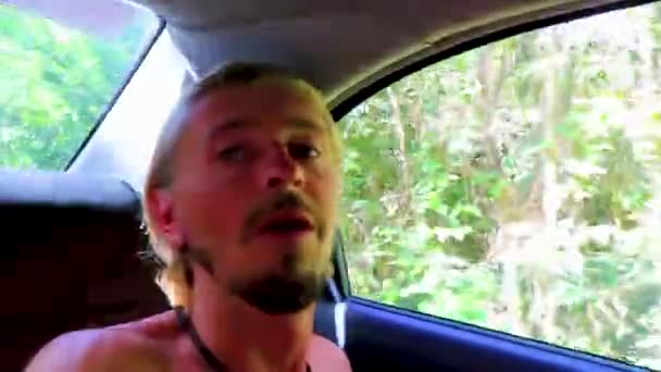 車の中で観光ガイド熱帯ジャングルメキシコ — ストック動画