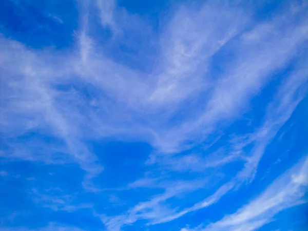 Blå Himmel Med Kemiska Moln Kemisk Himmel Och Chemtrails Solig — Stockfoto