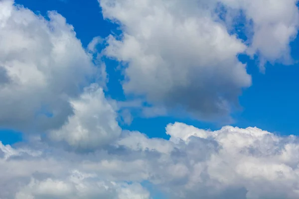 Cielo Azul Con Nubes Blancas Hermoso Paisaje Nublado Fondo Bramstedt — Foto de Stock